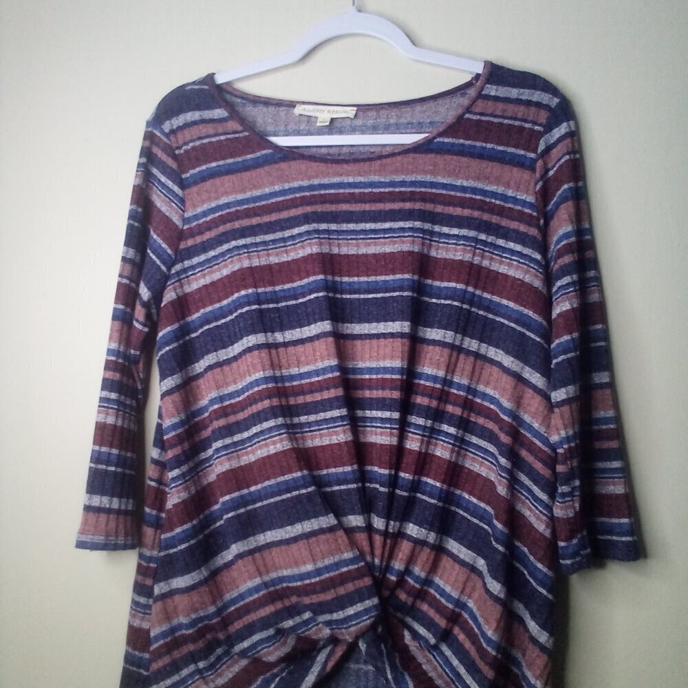 Another Reason Shirt Blouse L 3/4 Sleeve Tie Detail Ribbed Stripe Blue Red - Picture 13 of 14